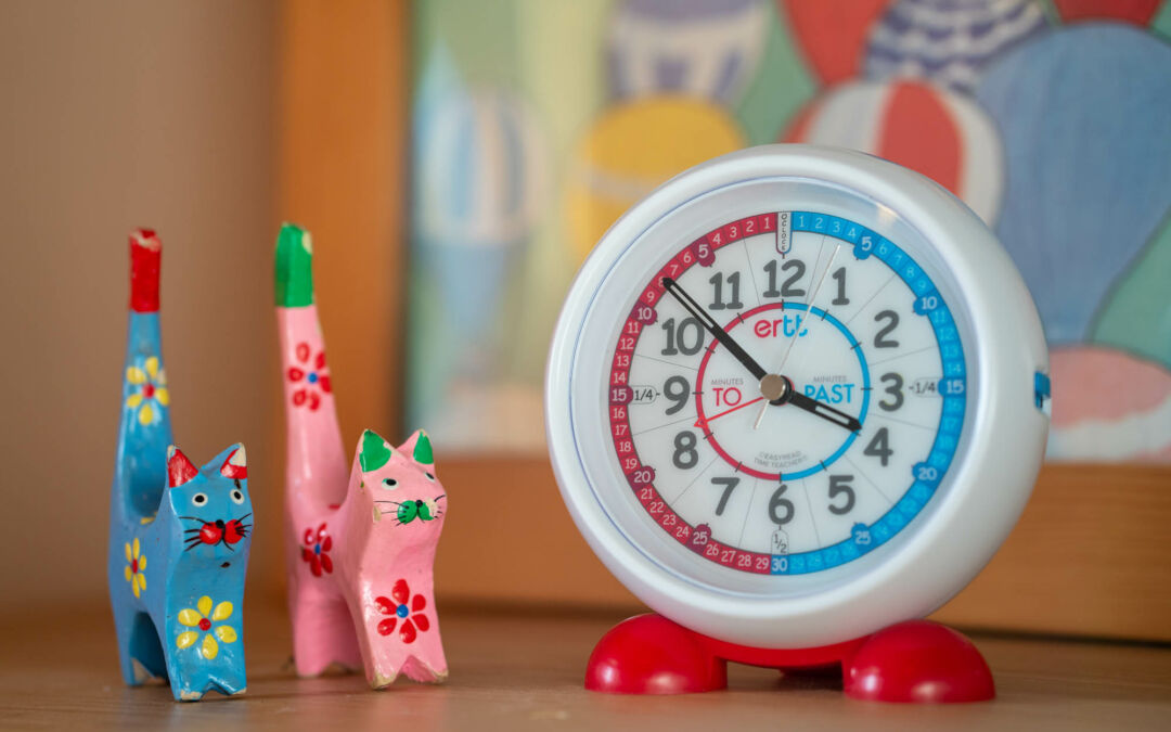 How a children’s bedside clock can help your child learn to tell the time 